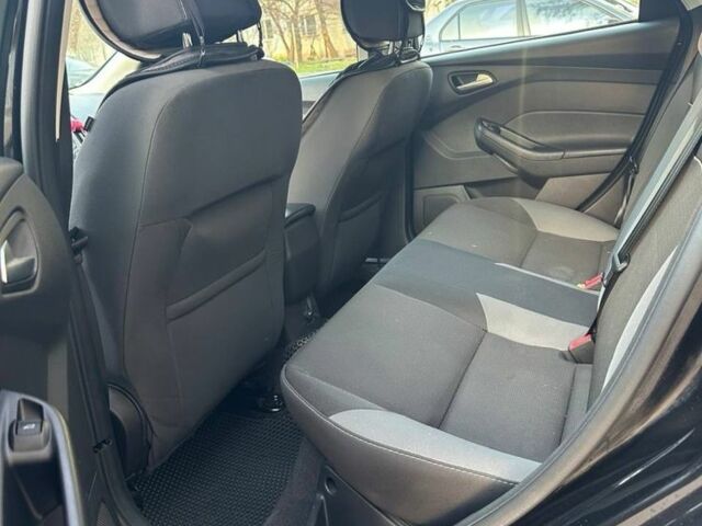 Черный Форд Фокус, объемом двигателя 2 л и пробегом 157 тыс. км за 6500 $, фото 6 на Automoto.ua