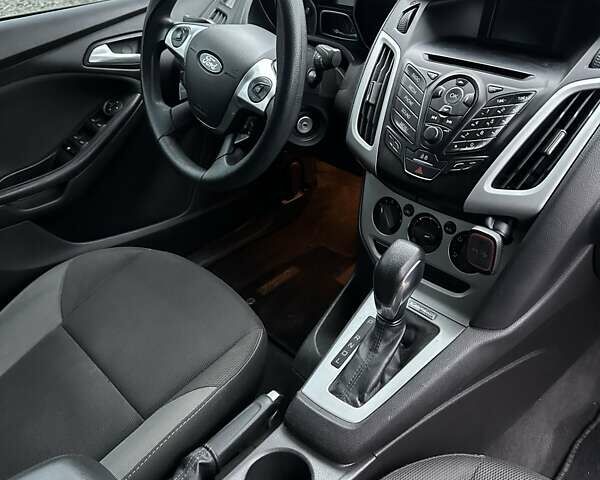 Черный Форд Фокус, объемом двигателя 2 л и пробегом 329 тыс. км за 6500 $, фото 13 на Automoto.ua