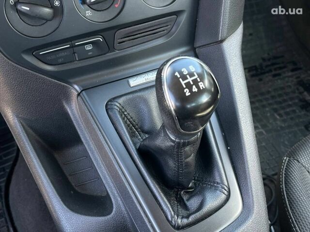 Черный Форд Фокус, объемом двигателя 2 л и пробегом 184 тыс. км за 6940 $, фото 36 на Automoto.ua