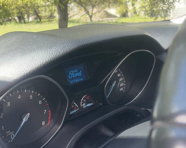 Черный Форд Фокус, объемом двигателя 1 л и пробегом 198 тыс. км за 5800 $, фото 11 на Automoto.ua