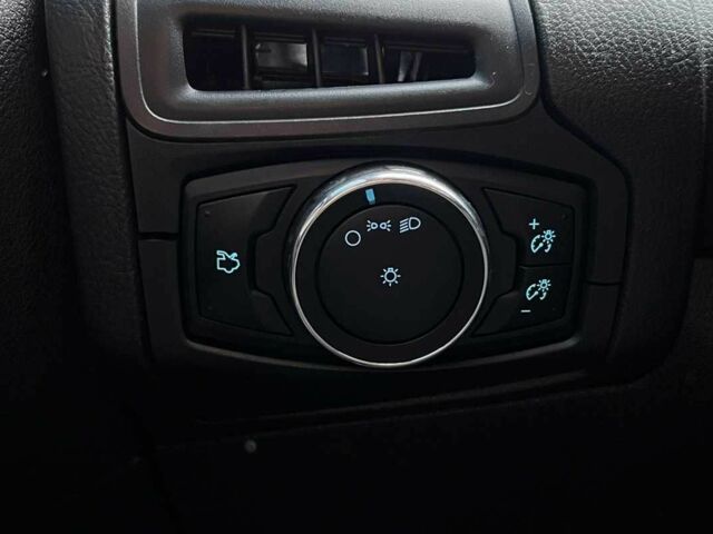 Черный Форд Фокус, объемом двигателя 2 л и пробегом 230 тыс. км за 6999 $, фото 12 на Automoto.ua