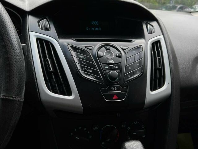 Черный Форд Фокус, объемом двигателя 2 л и пробегом 230 тыс. км за 6999 $, фото 10 на Automoto.ua