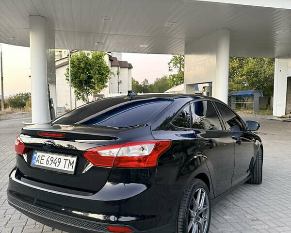 Форд Фокус 2013 в Днепре (Днепропетровске) на Automoto.ua Черный Форд Фокус, объемом двигателя 2 л и пробегом 221 тыс. км за 8000 $, фото 2 на Automoto.ua