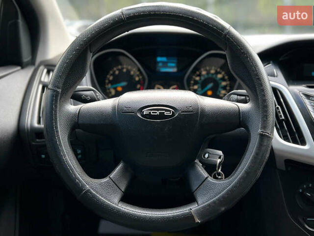 Форд Фокус 2013 в Львове на Automoto.ua Черный Форд Фокус, объемом двигателя 2 л и пробегом 230 тыс. км за 6999 $, фото 10 на Automoto.ua