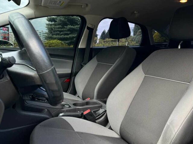 Черный Форд Фокус, объемом двигателя 2 л и пробегом 230 тыс. км за 6999 $, фото 8 на Automoto.ua