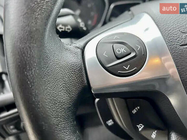 Чорний Форд Фокус, об'ємом двигуна 2 л та пробігом 121 тис. км за 7500 $, фото 23 на Automoto.ua