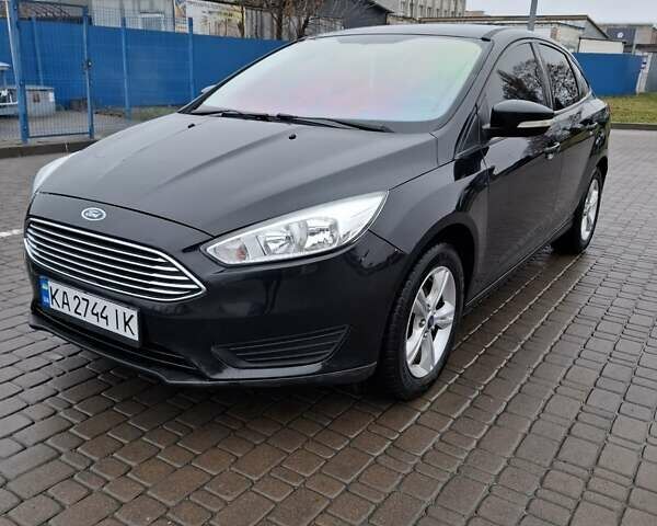 Чорний Форд Фокус, об'ємом двигуна 2 л та пробігом 178 тис. км за 7300 $, фото 6 на Automoto.ua