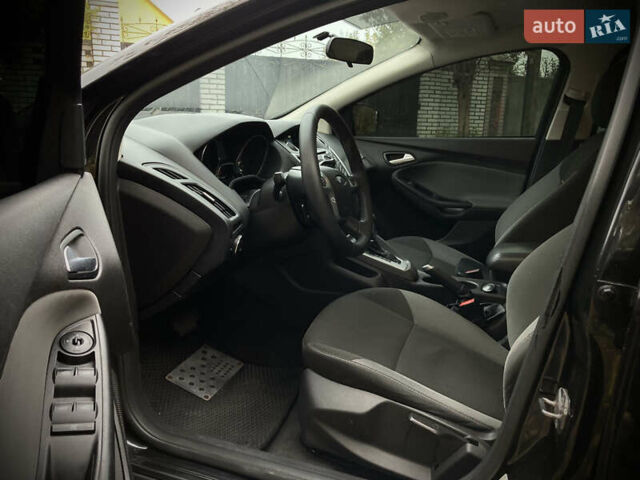 Черный Форд Фокус, объемом двигателя 2 л и пробегом 216 тыс. км за 7200 $, фото 4 на Automoto.ua