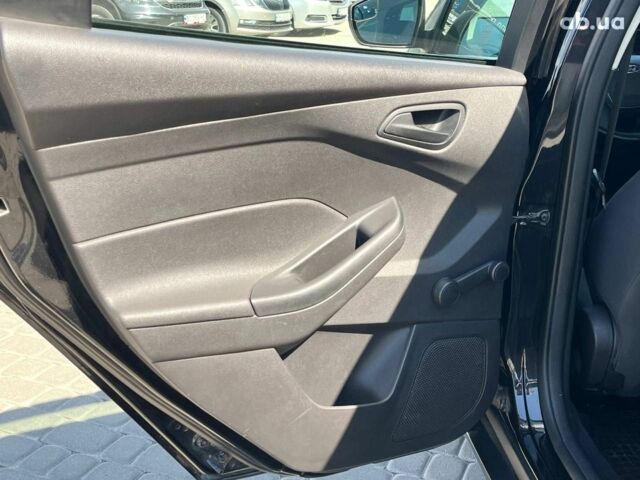 Черный Форд Фокус, объемом двигателя 2 л и пробегом 184 тыс. км за 6940 $, фото 27 на Automoto.ua