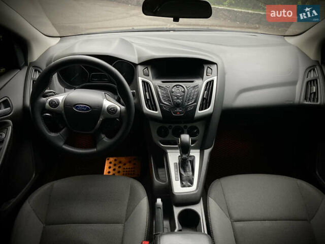 Черный Форд Фокус, объемом двигателя 2 л и пробегом 216 тыс. км за 7200 $, фото 10 на Automoto.ua