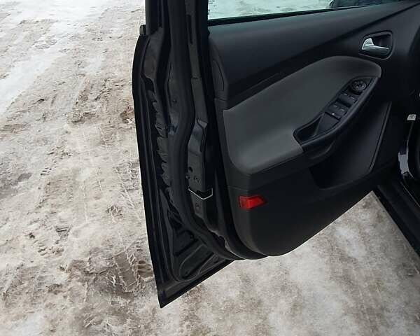 Чорний Форд Фокус, об'ємом двигуна 2 л та пробігом 228 тис. км за 7100 $, фото 22 на Automoto.ua