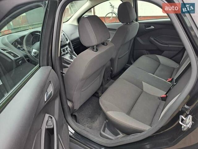 Черный Форд Фокус, объемом двигателя 2 л и пробегом 148 тыс. км за 7400 $, фото 5 на Automoto.ua