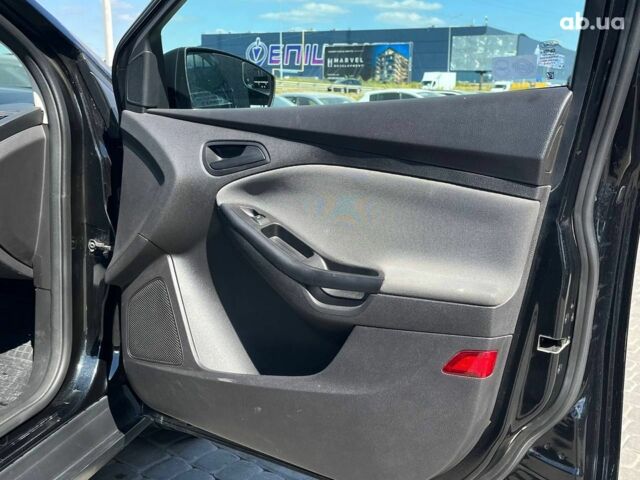 Черный Форд Фокус, объемом двигателя 2 л и пробегом 184 тыс. км за 6940 $, фото 16 на Automoto.ua