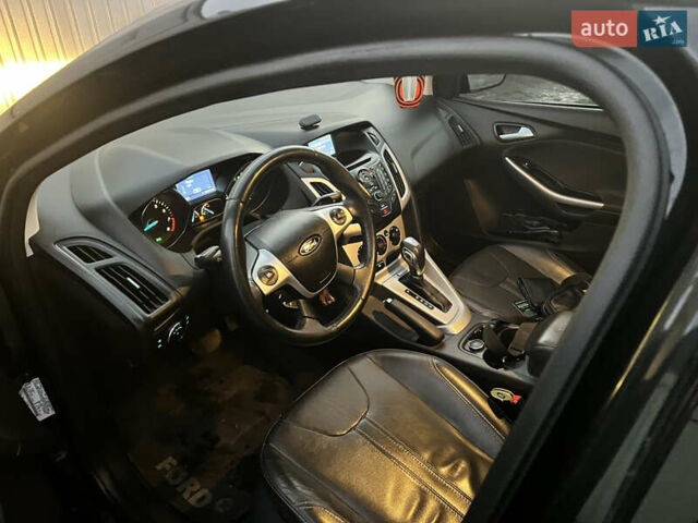 Чорний Форд Фокус, об'ємом двигуна 2 л та пробігом 165 тис. км за 8350 $, фото 43 на Automoto.ua