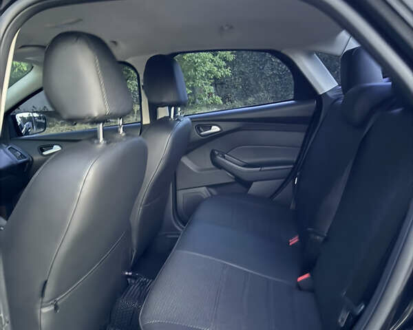 Форд Фокус 2013 в Днепре (Днепропетровске) на Automoto.ua Черный Форд Фокус, объемом двигателя 2 л и пробегом 221 тыс. км за 8000 $, фото 12 на Automoto.ua