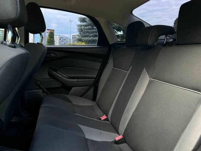 Черный Форд Фокус, объемом двигателя 2 л и пробегом 230 тыс. км за 6999 $, фото 13 на Automoto.ua