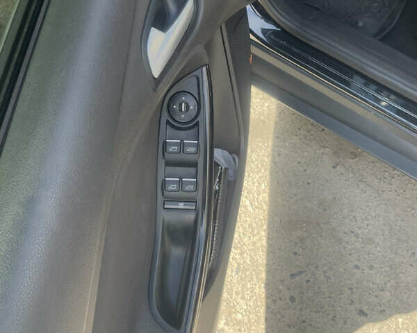 Черный Форд Фокус, объемом двигателя 1 л и пробегом 198 тыс. км за 5800 $, фото 10 на Automoto.ua