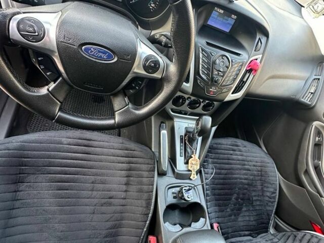 Черный Форд Фокус, объемом двигателя 2 л и пробегом 157 тыс. км за 6500 $, фото 5 на Automoto.ua