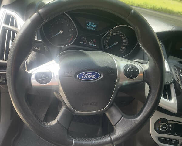 Черный Форд Фокус, объемом двигателя 1 л и пробегом 198 тыс. км за 5800 $, фото 7 на Automoto.ua