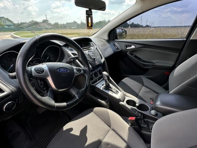 Черный Форд Фокус, объемом двигателя 2 л и пробегом 180 тыс. км за 6500 $, фото 5 на Automoto.ua