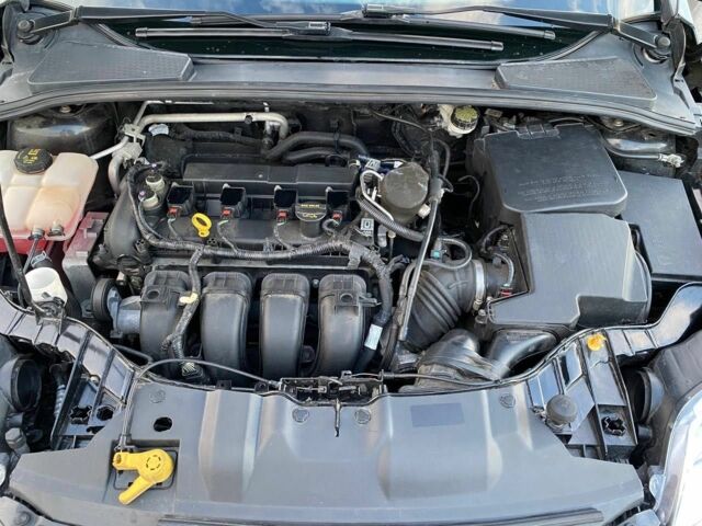 Черный Форд Фокус, объемом двигателя 2 л и пробегом 180 тыс. км за 6500 $, фото 9 на Automoto.ua