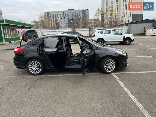 Черный Форд Фокус, объемом двигателя 2 л и пробегом 300 тыс. км за 7500 $, фото 19 на Automoto.ua