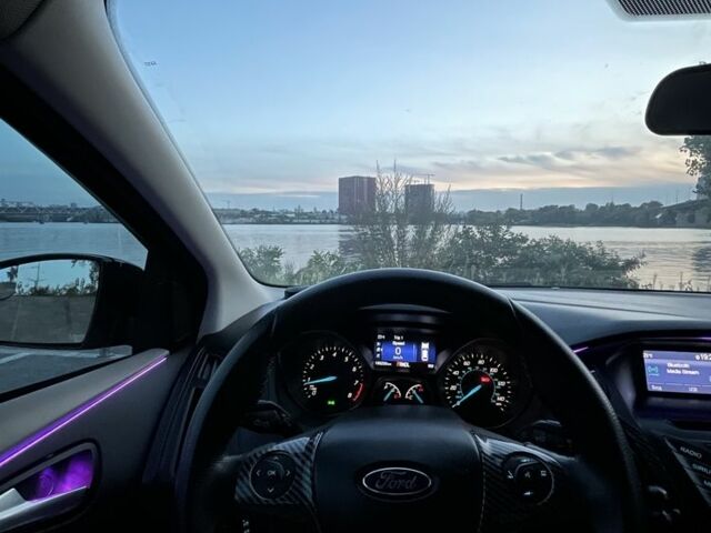 Черный Форд Фокус, объемом двигателя 2 л и пробегом 192 тыс. км за 7000 $, фото 9 на Automoto.ua