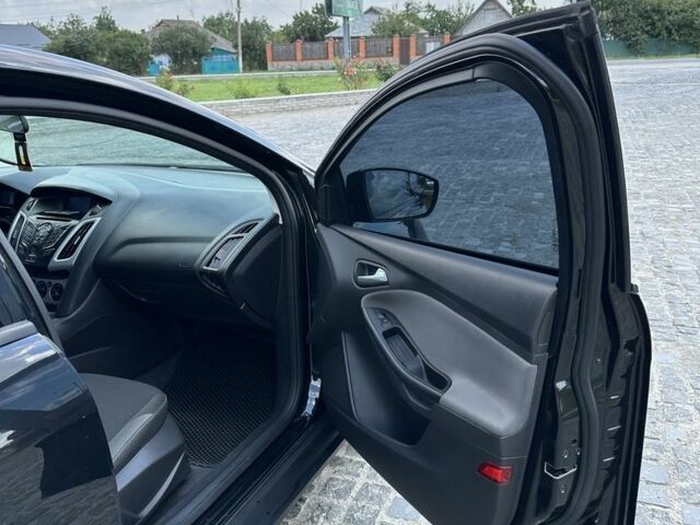 Черный Форд Фокус, объемом двигателя 2 л и пробегом 180 тыс. км за 6500 $, фото 3 на Automoto.ua