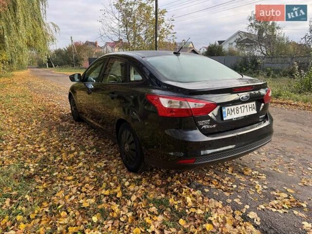 Чорний Форд Фокус, об'ємом двигуна 2 л та пробігом 159 тис. км за 6800 $, фото 2 на Automoto.ua
