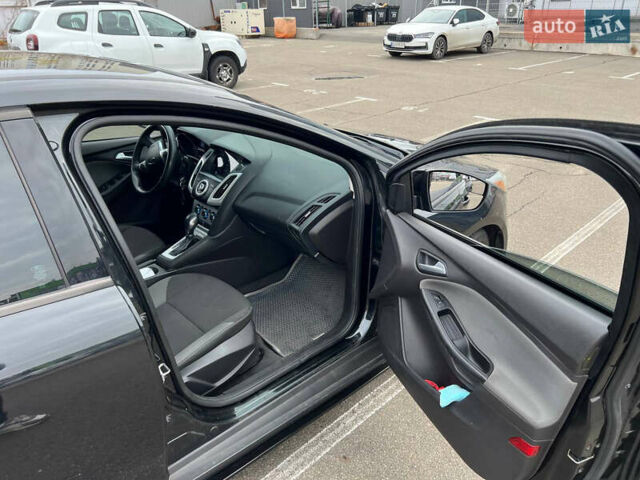 Черный Форд Фокус, объемом двигателя 2 л и пробегом 300 тыс. км за 7500 $, фото 26 на Automoto.ua