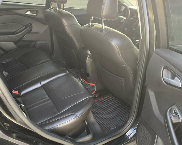 Черный Форд Фокус, объемом двигателя 2 л и пробегом 174 тыс. км за 7800 $, фото 9 на Automoto.ua