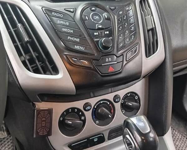 Чорний Форд Фокус, об'ємом двигуна 2 л та пробігом 230 тис. км за 7500 $, фото 12 на Automoto.ua