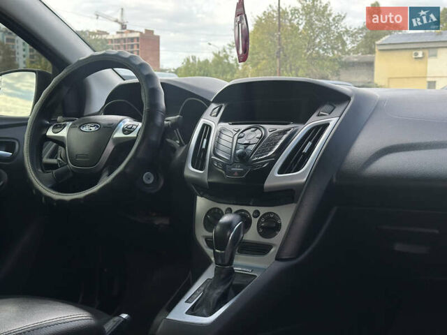 Форд Фокус 2014 в Николаеве на Automoto.ua Черный Форд Фокус, объемом двигателя 2 л и пробегом 229 тыс. км за 7500 $, фото 4 на Automoto.ua