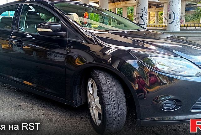 Форд Фокус 2014 у Одесі на Automoto.ua Чорний Форд Фокус, об'ємом двигуна 2 л та пробігом 98 тис. км за 6500 $, фото 6 на Automoto.ua