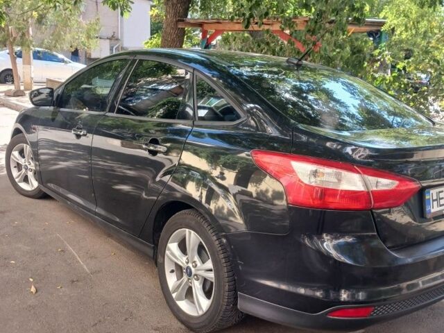 Чорний Форд Фокус, об'ємом двигуна 2 л та пробігом 214 тис. км за 6800 $, фото 2 на Automoto.ua