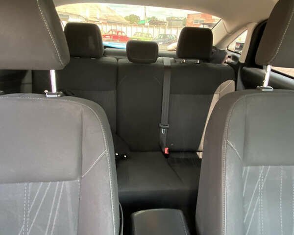 Черный Форд Фокус, объемом двигателя 2 л и пробегом 202 тыс. км за 7800 $, фото 6 на Automoto.ua