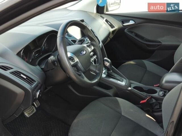 Черный Форд Фокус, объемом двигателя 2 л и пробегом 244 тыс. км за 5500 $, фото 4 на Automoto.ua