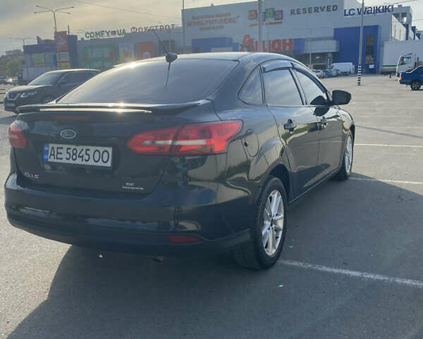 Черный Форд Фокус, объемом двигателя 2 л и пробегом 174 тыс. км за 7800 $, фото 4 на Automoto.ua