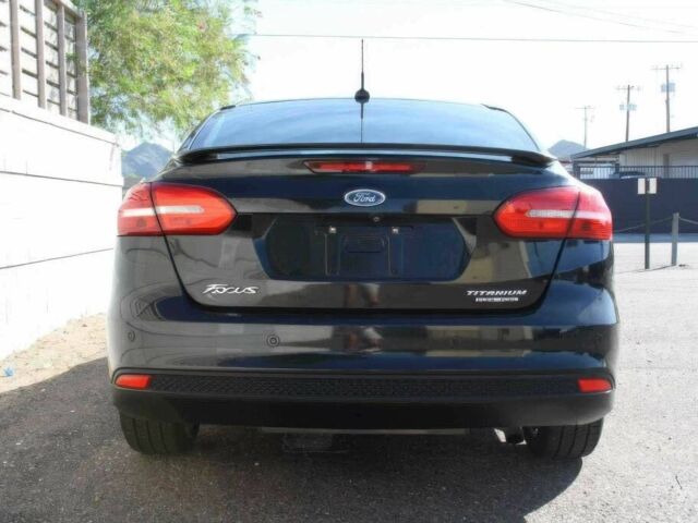 Черный Форд Фокус, объемом двигателя 2 л и пробегом 73 тыс. км за 1400 $, фото 2 на Automoto.ua