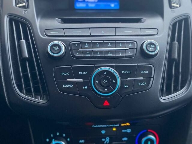 Черный Форд Фокус, объемом двигателя 2 л и пробегом 147 тыс. км за 7500 $, фото 15 на Automoto.ua