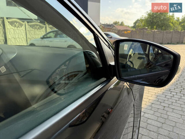 Чорний Форд Фокус, об'ємом двигуна 2 л та пробігом 183 тис. км за 8250 $, фото 17 на Automoto.ua