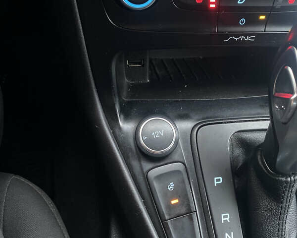 Черный Форд Фокус, объемом двигателя 2 л и пробегом 147 тыс. км за 7899 $, фото 23 на Automoto.ua