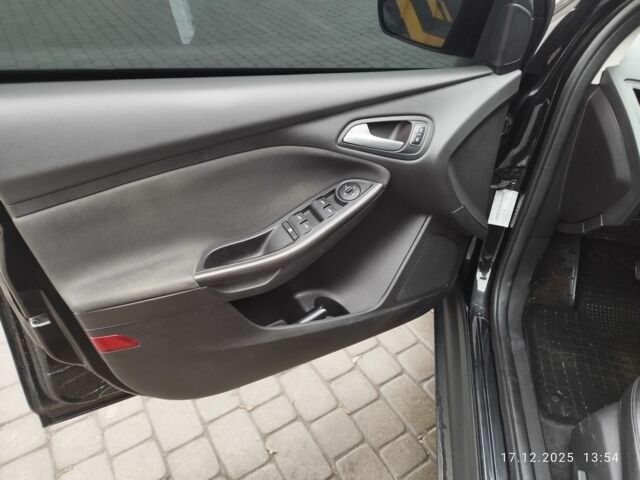 Черный Форд Фокус, объемом двигателя 2 л и пробегом 195 тыс. км за 7900 $, фото 15 на Automoto.ua