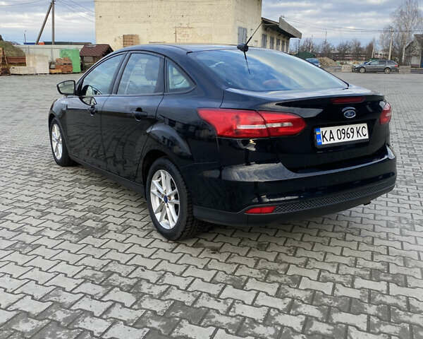Чорний Форд Фокус, об'ємом двигуна 2 л та пробігом 183 тис. км за 7000 $, фото 3 на Automoto.ua
