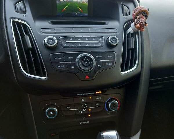 Форд Фокус 2015 у Смеле на Automoto.ua Чорний Форд Фокус, об'ємом двигуна 2.01 л та пробігом 208 тис. км за 8700 $, фото 8 на Automoto.ua