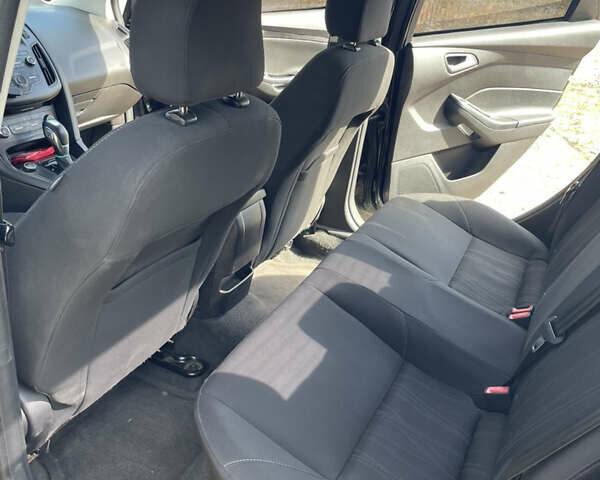 Чорний Форд Фокус, об'ємом двигуна 2 л та пробігом 208 тис. км за 7500 $, фото 3 на Automoto.ua