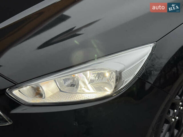 Черный Форд Фокус, объемом двигателя 2.02 л и пробегом 206 тыс. км за 6699 $, фото 14 на Automoto.ua