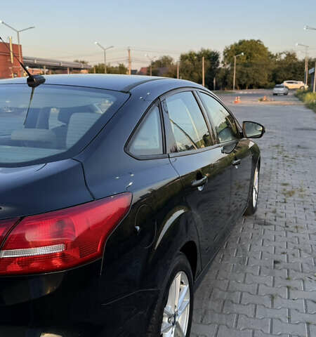 Черный Форд Фокус, объемом двигателя 2 л и пробегом 206 тыс. км за 7890 $, фото 3 на Automoto.ua