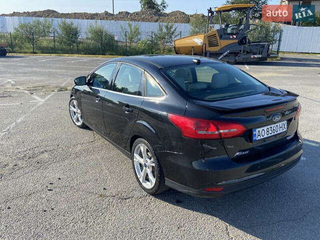 Чорний Форд Фокус, об'ємом двигуна 2 л та пробігом 109 тис. км за 7500 $, фото 5 на Automoto.ua