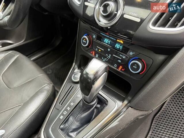 Черный Форд Фокус, объемом двигателя 2 л и пробегом 187 тыс. км за 9500 $, фото 15 на Automoto.ua